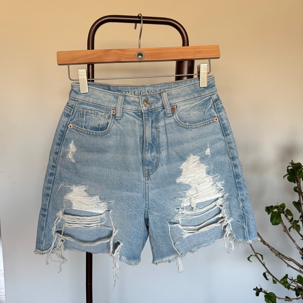 AE Relaxed Mom Short